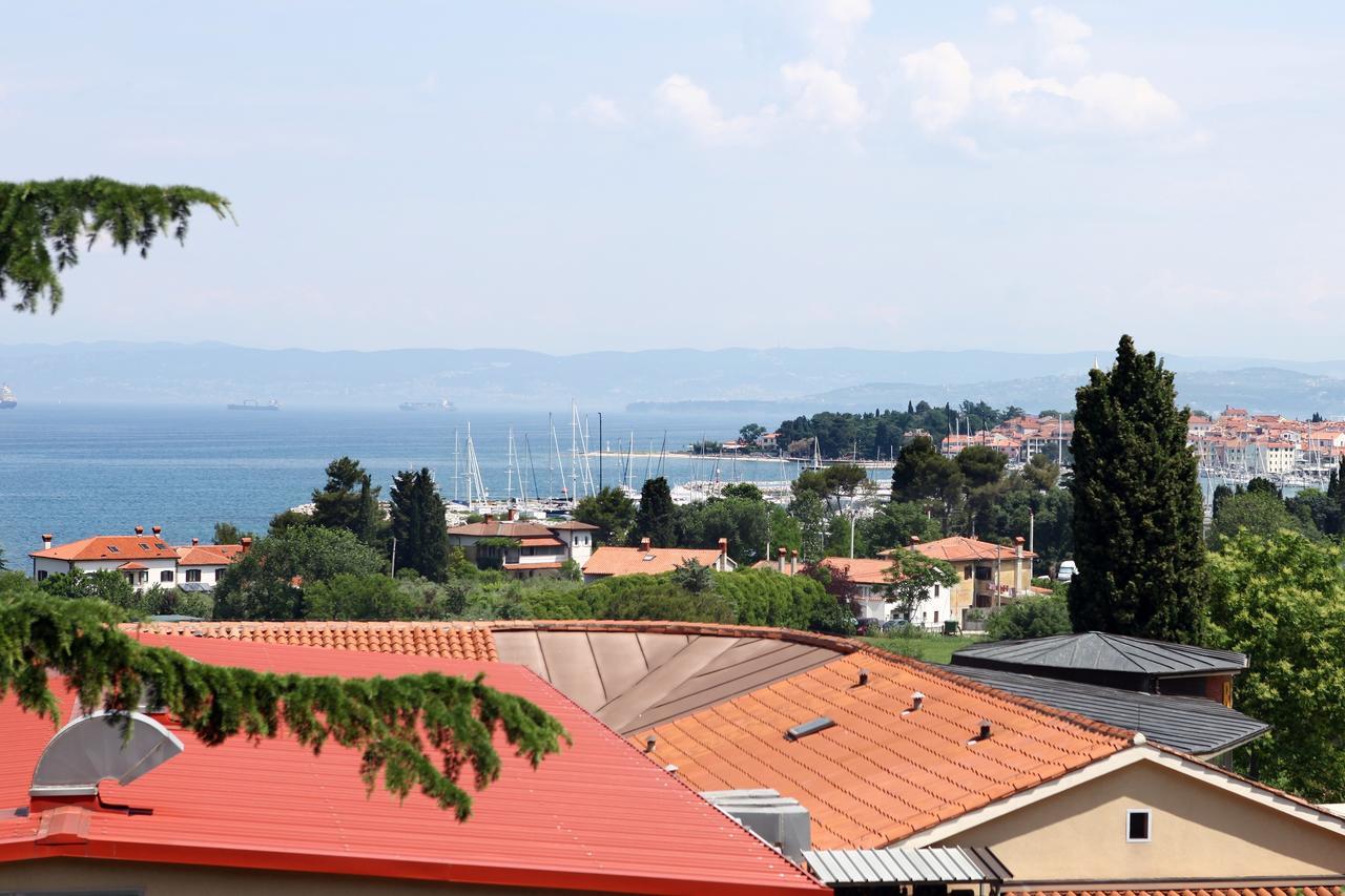 Charming San Simon Beach Apartment Jn Izola Dış mekan fotoğraf