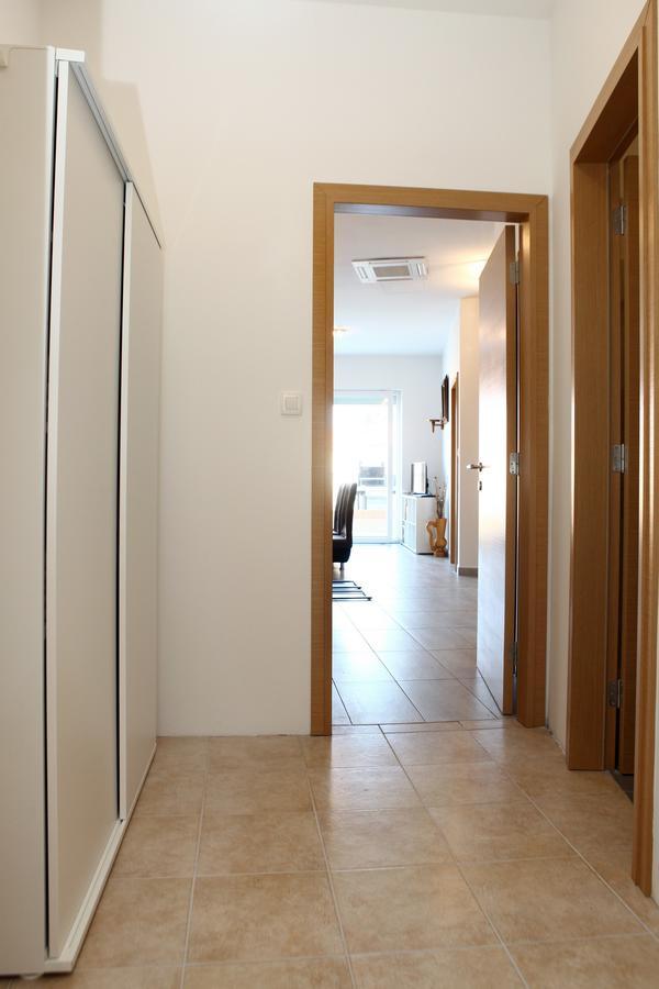 Charming San Simon Beach Apartment Jn Izola Dış mekan fotoğraf